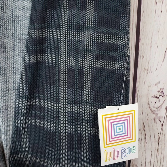 LulaRoe Joy Vest Womens Size XS Plaid Sleeveless Open Front Long Black NWT - Picture 4 of 6